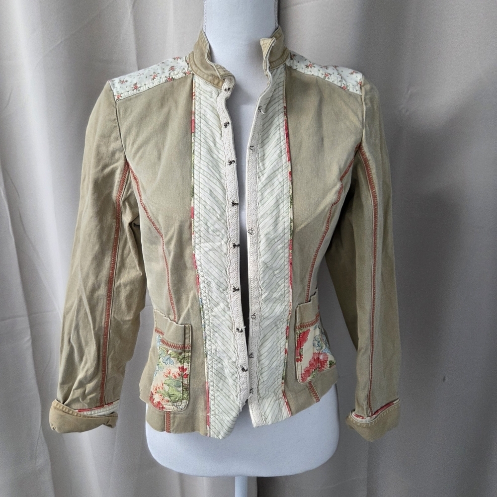 Bandolino Beige Floral Accent Blazer